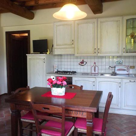 Apartments Borgo Toscano Gambassi Terme Værelse billede